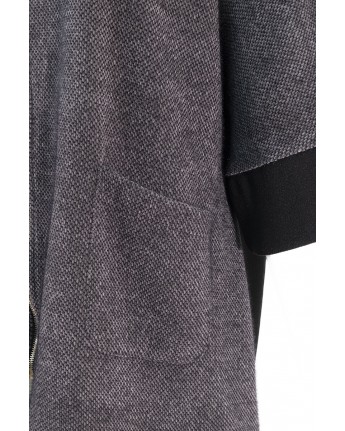MANTELLA CAPPUCCIO E TASCHE
